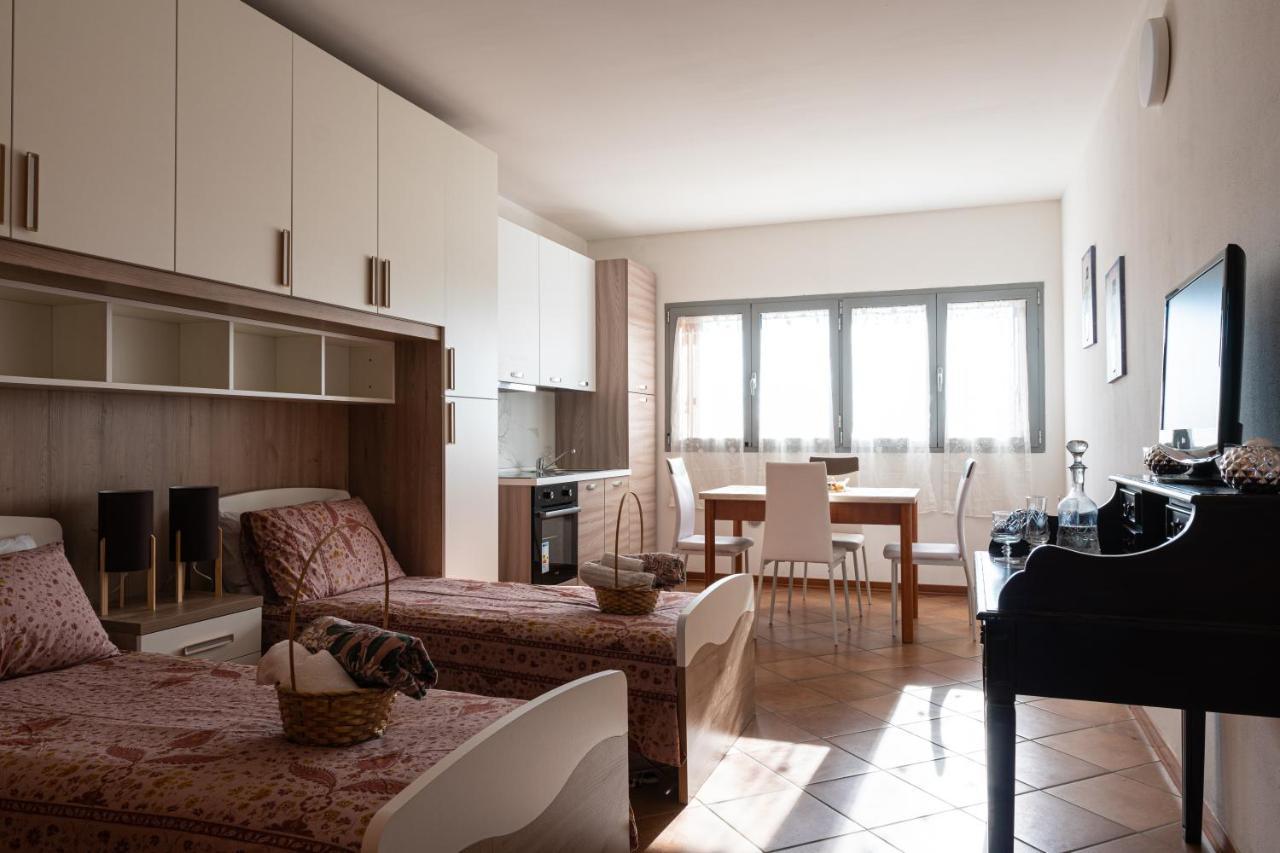Aparthotel Gold Oasi - Business Solution Ferrara Exterior foto